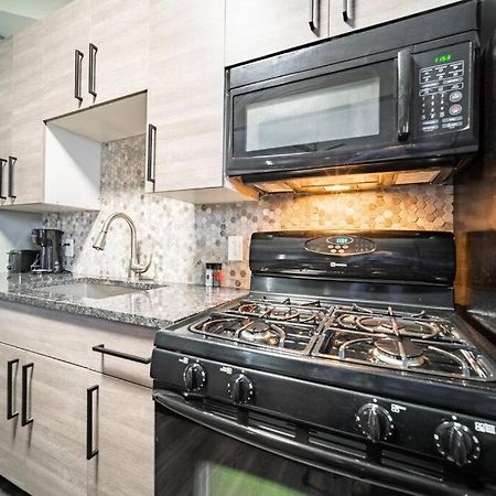 Апартаменты Walkable Gem In Little Italy Кливленд Экстерьер фото