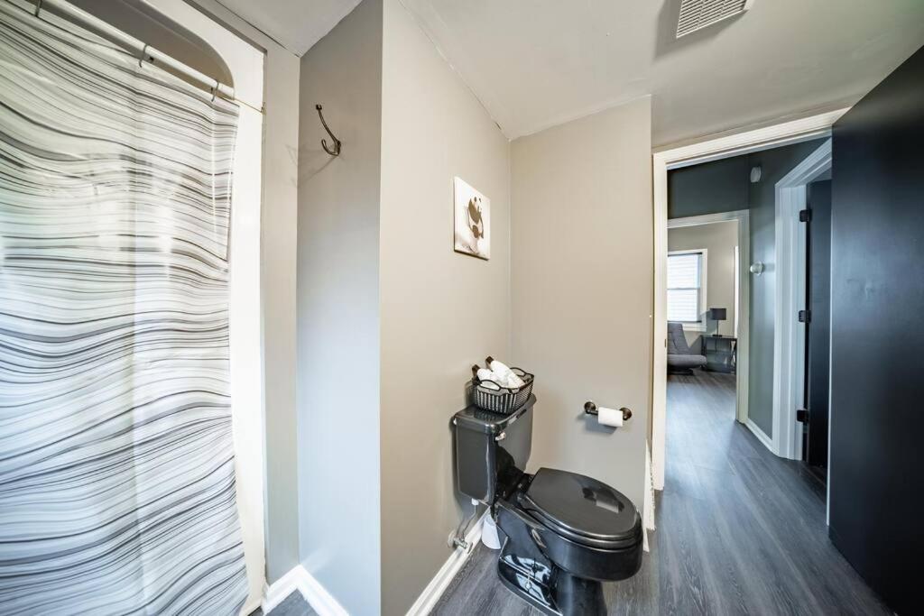 Апартаменты Walkable Gem In Little Italy Кливленд Экстерьер фото