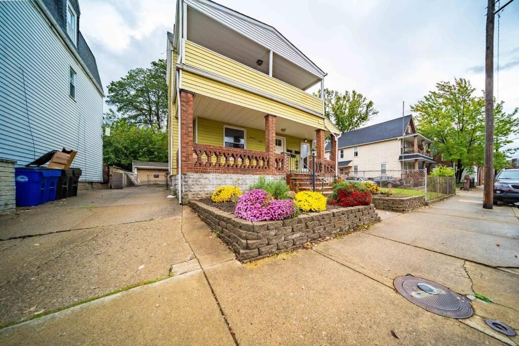 Апартаменты Walkable Gem In Little Italy Кливленд Экстерьер фото